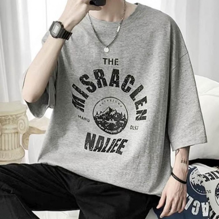 เสื้อยืดแขนสั้นทรงหลวมสไตล์แคชชวล ใช้งานได้จริงและดูดี