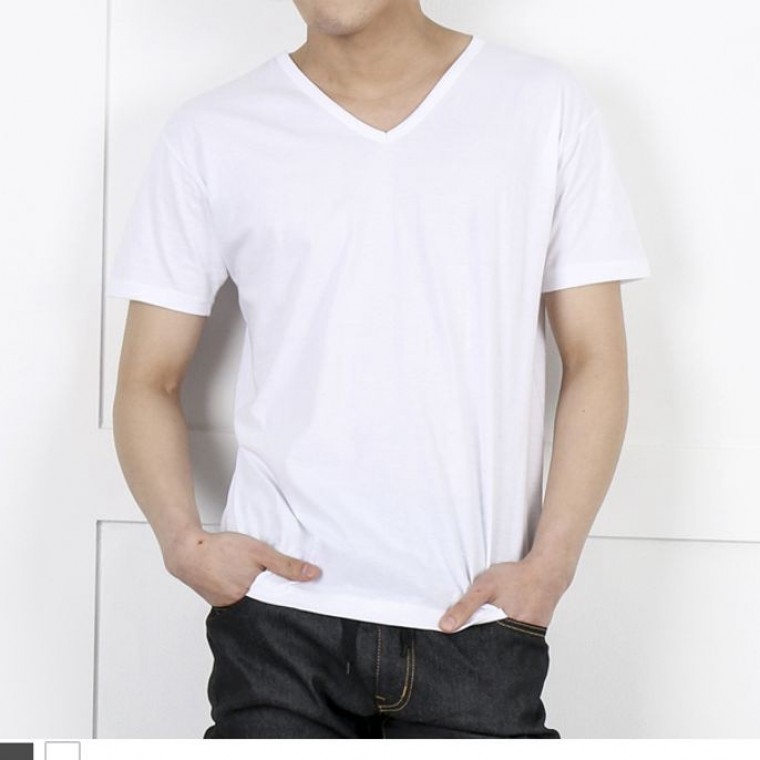 เสื้อยืดแขนสั้นคอวีผ้าฝ้ายสีพื้นเบสิคสำหรับผู้ชาย (สีขาว)