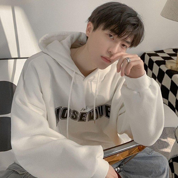 เสื้อฮู้ดแขนยาวบุขนทรงโอเวอร์ไซส์สำหรับผู้ชาย ใส่ช่วงเปลี่ยนฤดู