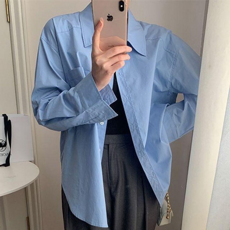 เสื้อเชิ้ตผ้าฝ้ายทรงหลวมโอเวอร์ไซส์สำหรับผู้หญิงใส่ได้ทั้งฤดูใบไม้ผลิ ฤดูร้อน และฤดูใบไม้ร่วง