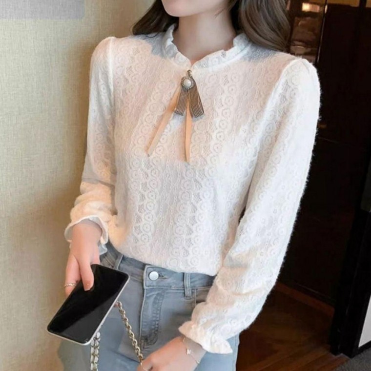 เสื้อเบลาส์คอปีนแต่งโบว์เล็กๆ และลูกไม้น่ารักสำหรับผู้หญิง