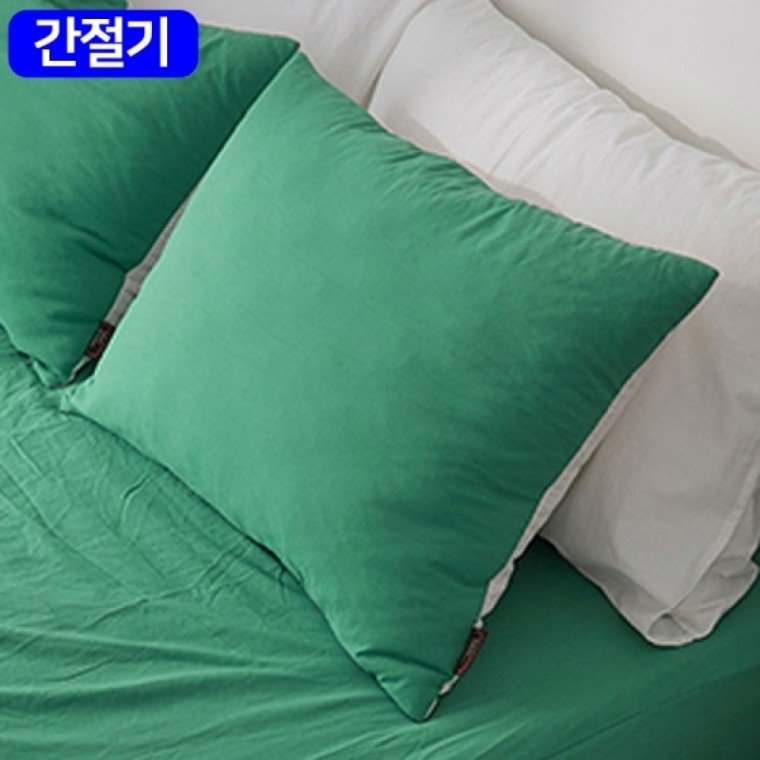ปลอกหมอน Happy Pini Momo Soft Micro ใยข้าวโพด สำหรับฤดูเปลี่ยนผ่าน 50x70 ซม. (สี Forest Green) (ไม่รวมไส้หมอน)