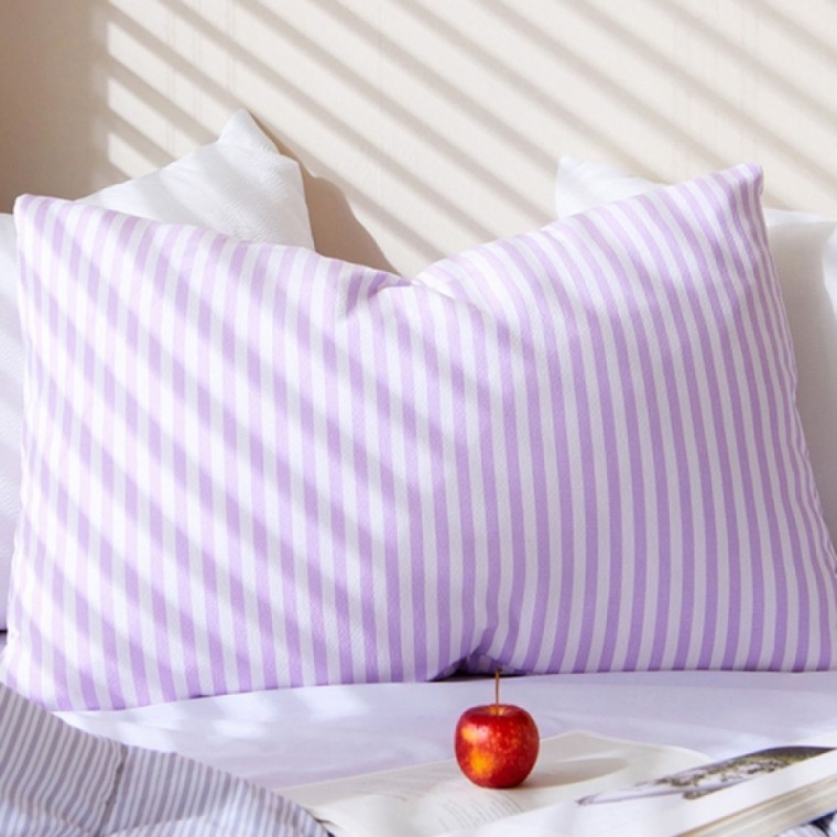 ปลอกหมอน Happy Pini Cana Stripe Yarn-Dyed Ripple Quilted 50x70 ซม. (สีลาเวนเดอร์) (ไม่รวมไส้หมอน)