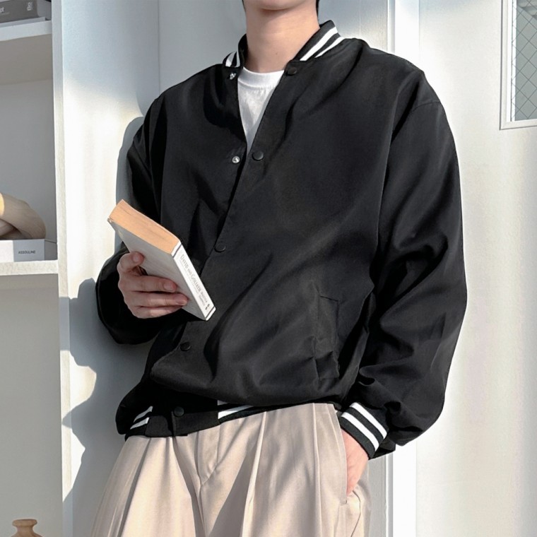 เสื้อแจ็คเก็ตบอมเบอร์ Varsity สำหรับฤดูใบไม้ผลิและฤดูใบไม้ร่วง แจ็คเก็ตเบสบอล สไตล์นักศึกษา