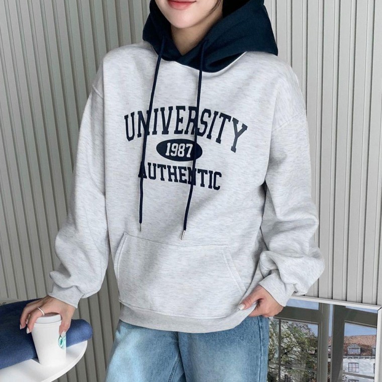 เสื้อฮู้ดผ้าฟลีซสำหรับผู้หญิง พิมพ์ลายตัวอักษร มีขนด้านใน เสื้อยืดสำหรับผู้หญิง สำหรับฤดูใบไม้ร่วง ใส่ได้ทั้งชายและหญิง