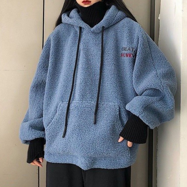 เสื้อฮู้ดขนแกะทรงหลวม 2 สี สำหรับผู้หญิง YT-24