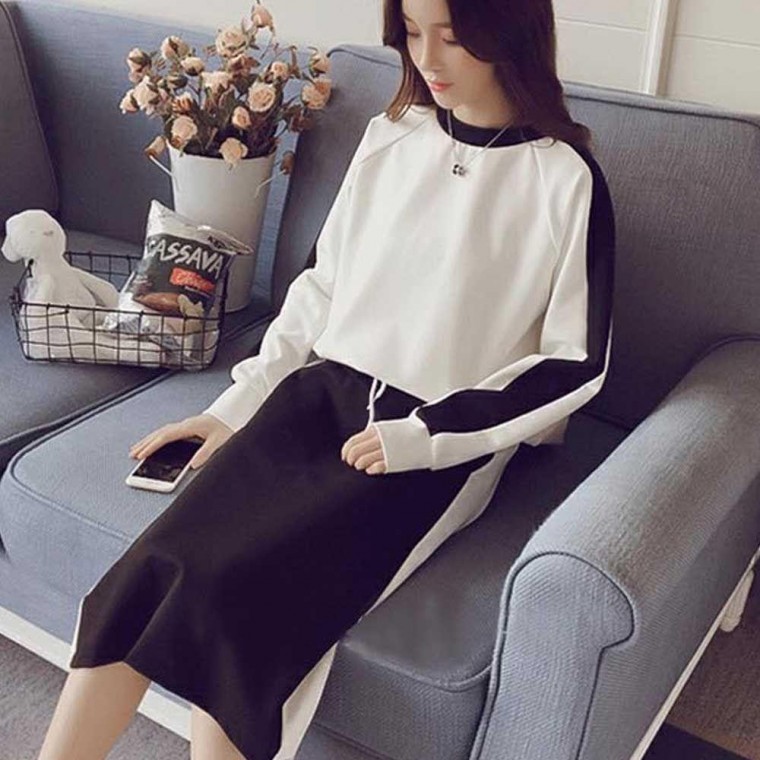 ชุดใส่สบายสำหรับนักเรียน ชุดอีซี่แวร์ เซ็ตกระโปรงและเสื้อแขนยาว ชุดเข้าชุดกัน ชุดอยู่บ้านสวยๆ แขนยาว กระโปรง