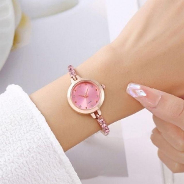 นาฬิกาข้อมือผู้หญิง Shinestone Slide (สีชมพู) แฟชั่น