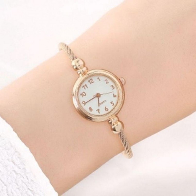 นาฬิกาข้อมือผู้หญิง Wire Bangle (ตัวเลข Rose Gold) แฟชั่น