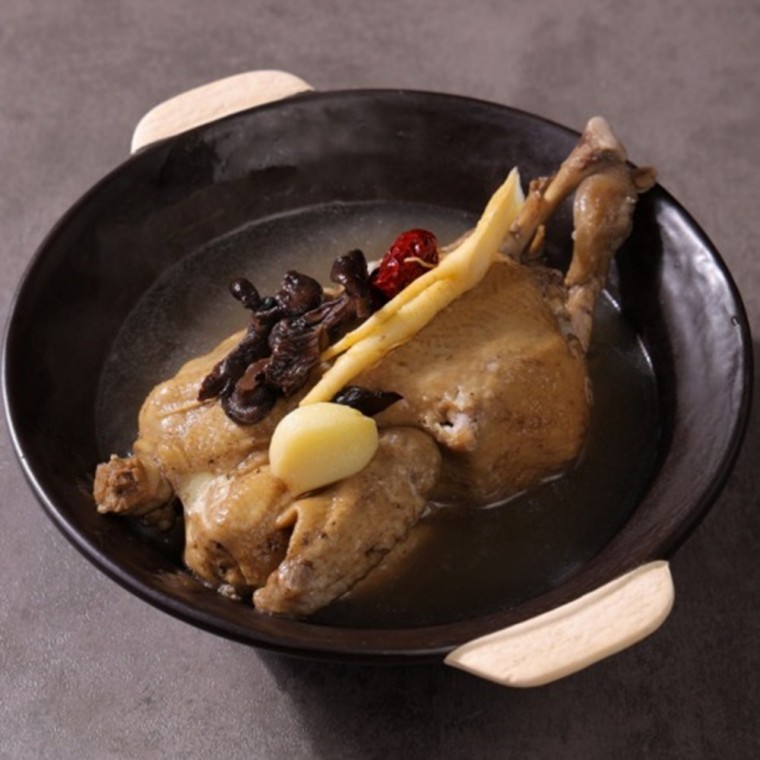 VDG ซุปไก่ดำเห็ดหลินจือ 1.3kg 3 แพ็ค