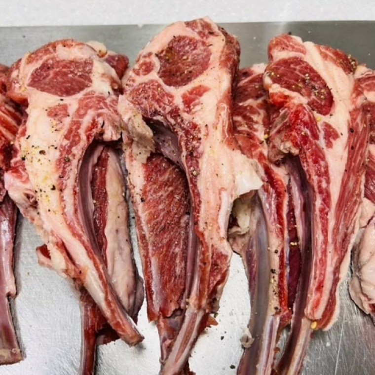 เนื้อแกะ ซี่โครงแกะ Lamb Shoulder Rack สำหรับบาร์บีคิว แคมป์ปิ้ง 800g