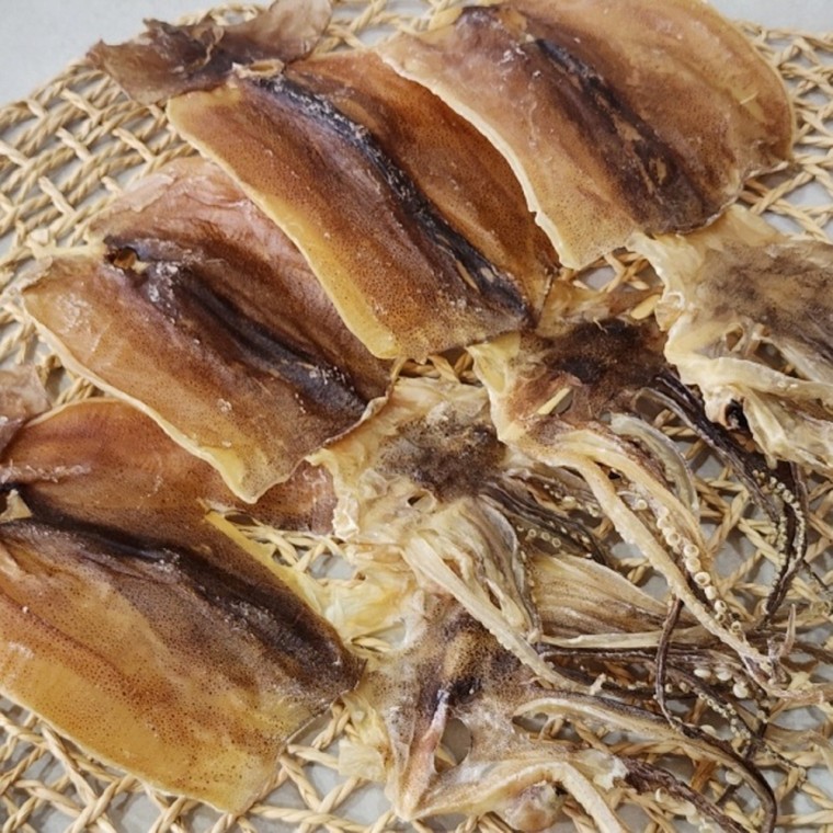 ปลาหมึกแห้ง 400g (สำหรับของว่าง)