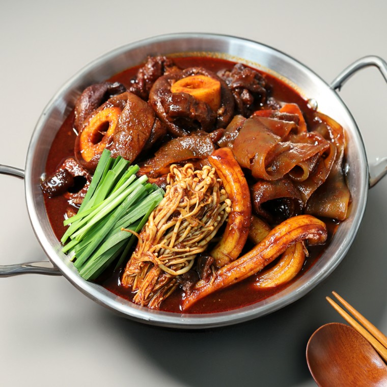 VSJ ชุดหม้อไฟขาหมูฮันอูเผ็ด 650g x 1 ชิ้น