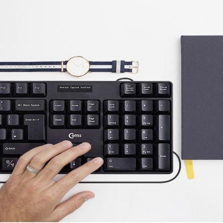 คีย์บอร์ดมีสาย USB เมมเบรน 2.0 104 ปุ่ม สีดำ
