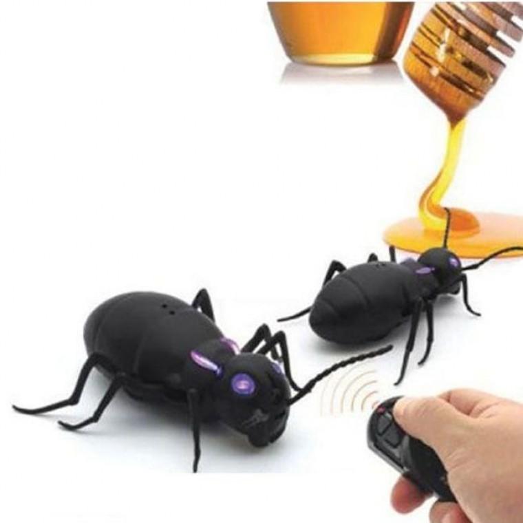 Bandai Giant Ant RC ของเล่นมีกลไก