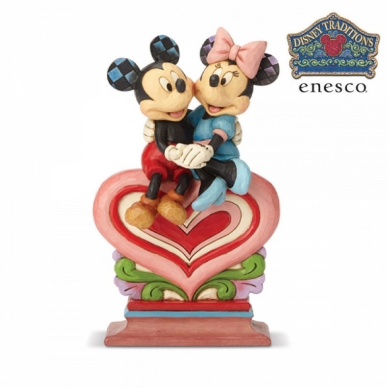 Enesco Figure Mickey and Minnie on a Heart 22 ซม. (E6001282)