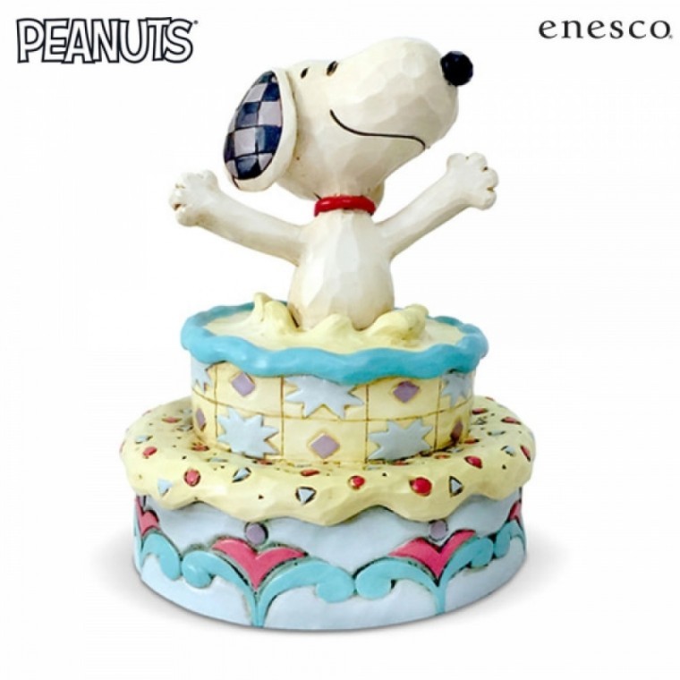 Enesco Figure Snoopy Birthday Cake 14 ซม. (E6005944)