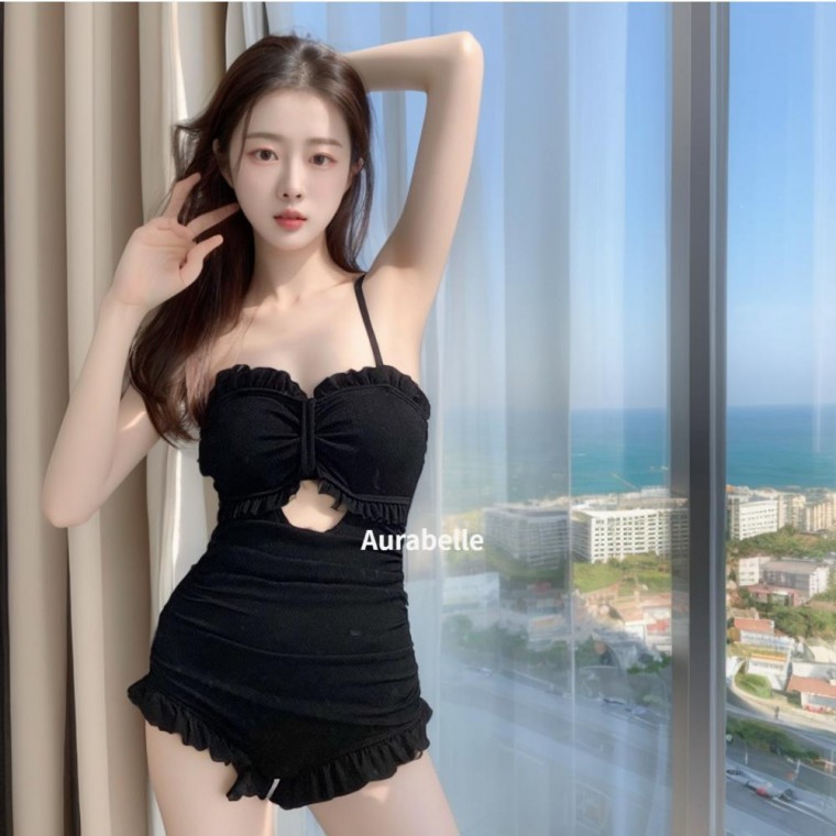 ชุดว่ายน้ำวันพีช AURA BELLE แบบโมโนกินี่ มีจีบระบายและสายคล้องไหล่แบบจีบ
