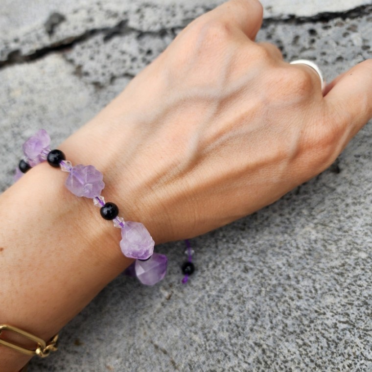 สร้อยข้อมือหินธรรมชาติ ปรับความยาวได้ หยกอเมทิสต์ เชือกถัก
