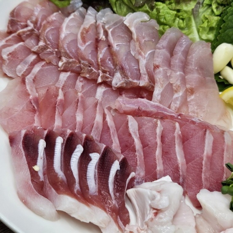 ปลาไหลน้ำจืดธรรมชาติซาชิมิ 300g