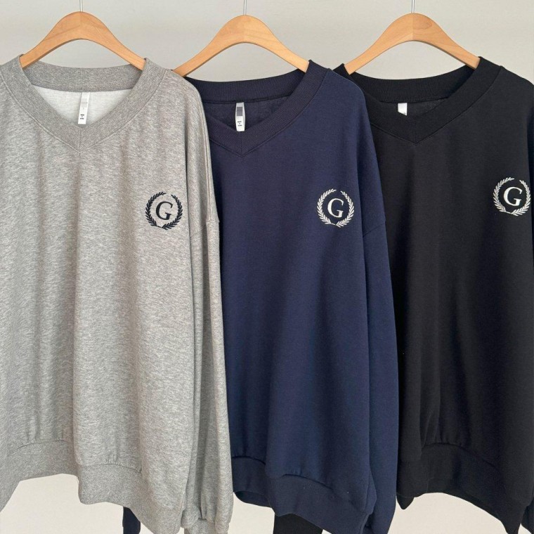 HL] เสื้อยืดแขนยาวคอวีปักลายทรงหลวมสำหรับผู้หญิงไซส์ใหญ่